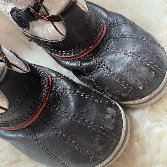 Sold - LL Bean Mid Rise Snow Boot 7 - Picture 6 of 8